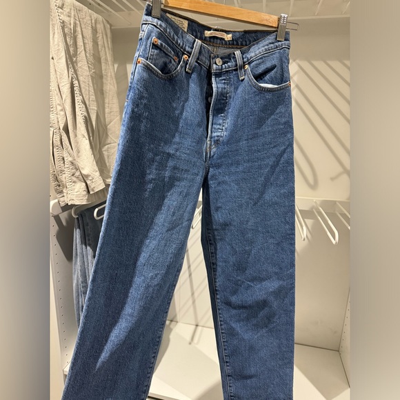 LEVI’S RIBCAGE JEAN - Picture 3 of 4